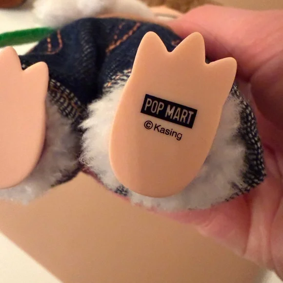 Labubu Fall in Wild - Picture 5 of 5